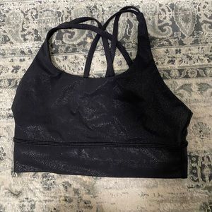 Lululemon sports bra size 4